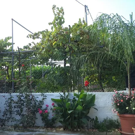G.giuliano Villa